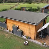 Tuinhuis met plat dak van dakpanplaat 2/1060 aluminium RAL9007
