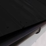 Felsdakpan 33/500-LR Gitzwart, detailweergave van de bevestiging en dakgoot