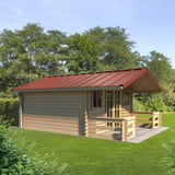 Felsplaat 33/500-LR Koperbruin op een tuinhuis met terras, omgeven door groen