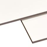 HPL plaat 6 mm Zuiverwit, detail van de rand, donkerbruine kern zichtbaar