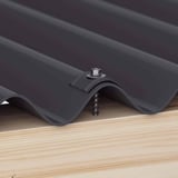Weckman kalot profiel 18/1064 antracietgrijs op damwandplaat met schroef en houten onderconstructie