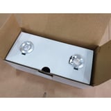 Twee LED verlichting extra spots, blank aluminium, in een witte productverpakking in karton
