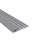 Mendiger rand-onderprofiel van blank aluminium, schuin van boven met geribbeld oppervlak