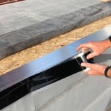 Naadband EPDM zwart 0,75 mm, montage op dakbedekking met handen
