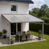 Toepassingsvoorbeeld: terrasoverkapping met heldere polycarbonaat platen van 16 mm aan een huis