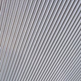 Detail van de polycarbonaat lichtplaat 16 mm, helder/antraciet gestreept, schuin