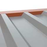 Tandplaat ongeperforeerd, koperbruin, verbonden met damwandplaat, detail van de pasvorm