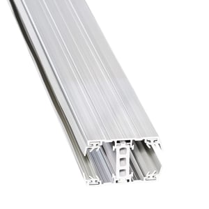 A3 Thermoprofiel middenprofiel 25 mm blank van aluminium en kunststof, schuin van boven met snijkant