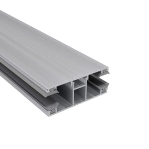 VLF DUO middenprofiel 10 mm van blank aluminium, zijaanzicht met zichtbare kamers en ribben