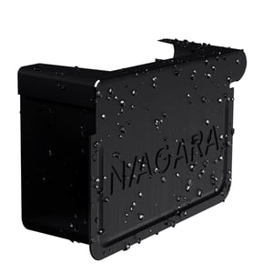 Dakgoot eindstuk links, staal Gitzwart RAL 9005 met waterdruppels en Niagara logo