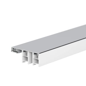 Mendiger randprofiel van blank aluminium en wit kunststof, zijaanzicht met kamerstructuur