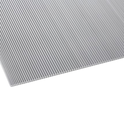 Polycarbonaat dubbelwandige plaat 6 mm, helder, schuin van bovenaf, vrijstaand op witte achtergrond