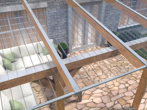 Meerwandige platen op een houten terras met moderne terrasoverkapping, zichtbaar door de doorzichtige dakbedekking