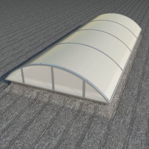 Alumon lichtkoepel van 10 mm polycarbonaat opaal wit, gemonteerd op een dak