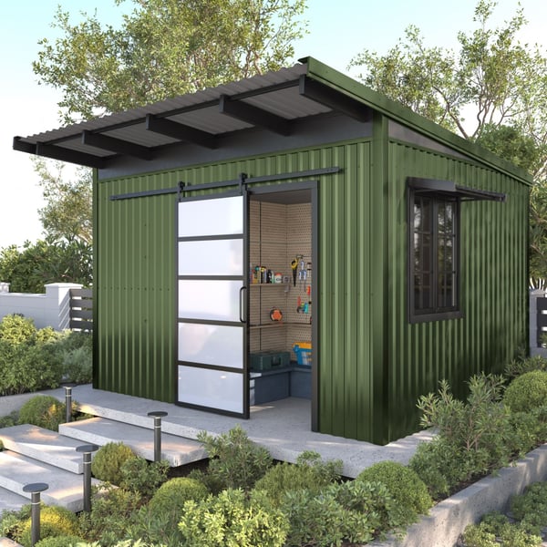 Tuinhuis met dak- en wandbekleding van damwandplaat T18DR Resedagroen, toepassingsvoorbeeld