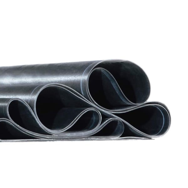 Detailaanzicht van de zwarte EPDM dakfolie 1,20 mm, meervoudig gevouwen