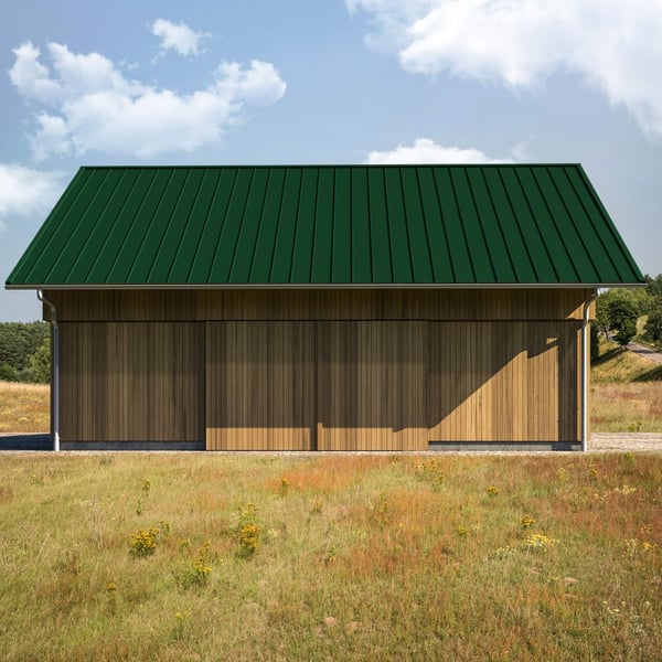 Felsplaat 33/500-LE in mosgroen op een houten gebouw, dakbedekking