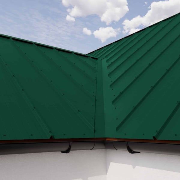 Felsplaten 33/500-LR in mosgroen, detail van de installatie op de daknok met dakgoot