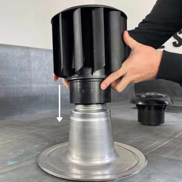 Ontluchtingsbevestiging voor plat dak ventilatie | DN 90-100
