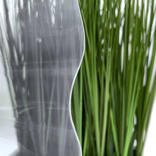 Detail van de heldere PVC golfplaat 76/18, 1,30 mm, met lichtdoorlaat