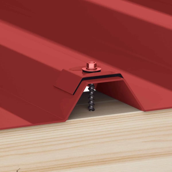 RVS schroef bruinrood RAL 3011 gemonteerd op damwandplaat hoogprofiel op houtconstructie