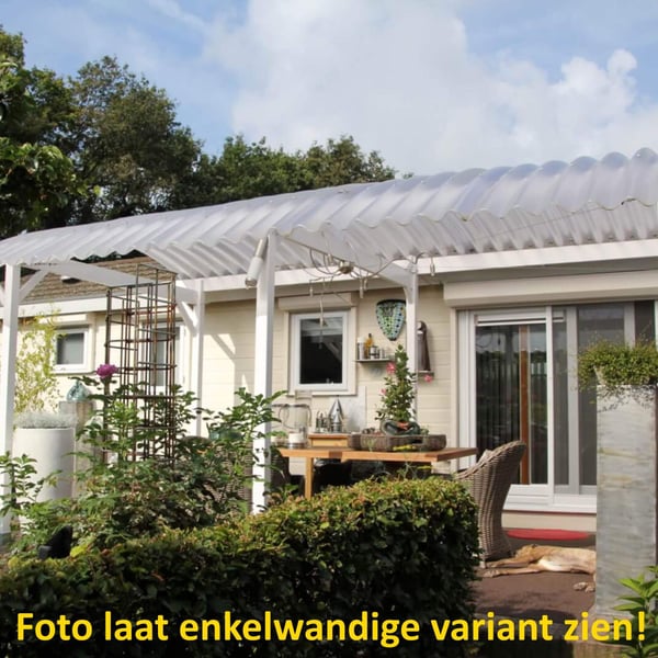 Gebogen, heldere Stabilight polycarbonaat lichtplaat 20 mm als terrasoverkapping