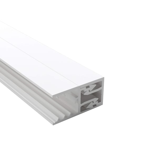 Zevener roede wandlijst 16 mm van wit PVC, schuin van boven met snijkant en holle kamers
