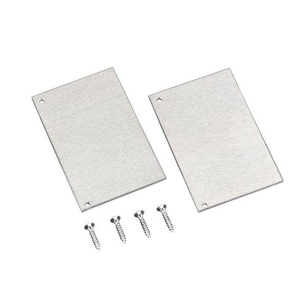 Zijpanelen van zilverkleurig aluminium, twee rechthoekige platen met elk twee boorgaten, plus vier schroeven