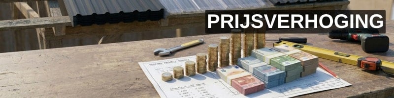 Dakplaten op een bouwplaats met opgestapelde munten als symbool voor stijgende prijzen – Laatste kans: profiteer nu nog van de oude prijzen.