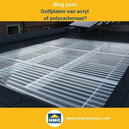 Titelafbeelding van een blogbericht met als onderwerp ‘Materialen van golfplaten’ – te zien is een duidelijk fragment van een plat dak met kunststof golfplaten, met daarnaast het logo en het webadres van hmg-benelux.com.