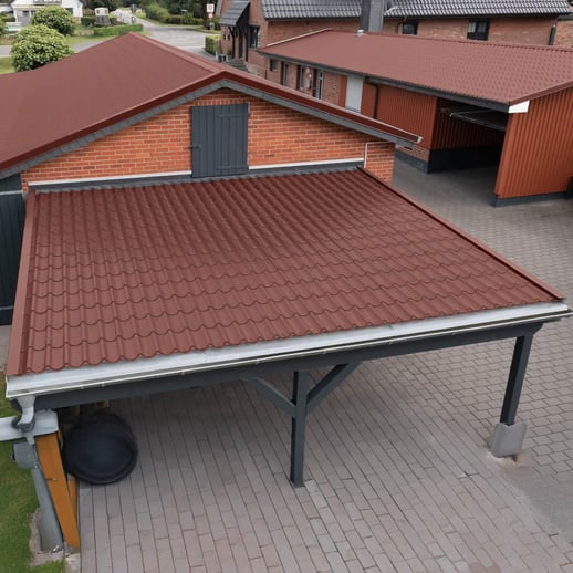 Dakpanplaat 2/1060 | Anti-Drup 700 g/m² | Restpartij | Staal 0,40 mm | 25 µm Polyester | 8012 - Roodbruin #5