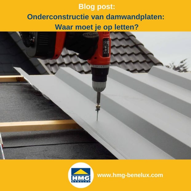 Titelafbeelding van een blogbericht met als onderwerp ‘Onderconstructie van damwandplaten’ – afgebeeld is een lichtgrijze damwandplaat die wordt gemonteerd, met daarnaast het logo en het webadres van hmg-benelux.com.