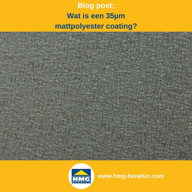 Close-up van een grijze profielplaat met een fijne, korrelige textuur. Ideaal voor bouw- en renovatieprojecten.